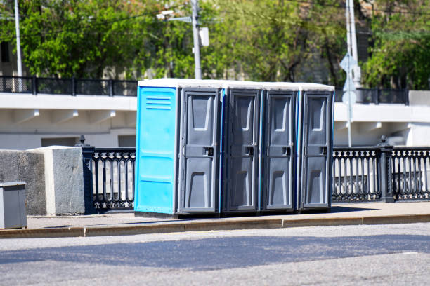 Best Portable restroom trailer rental  in Deer Park, NY